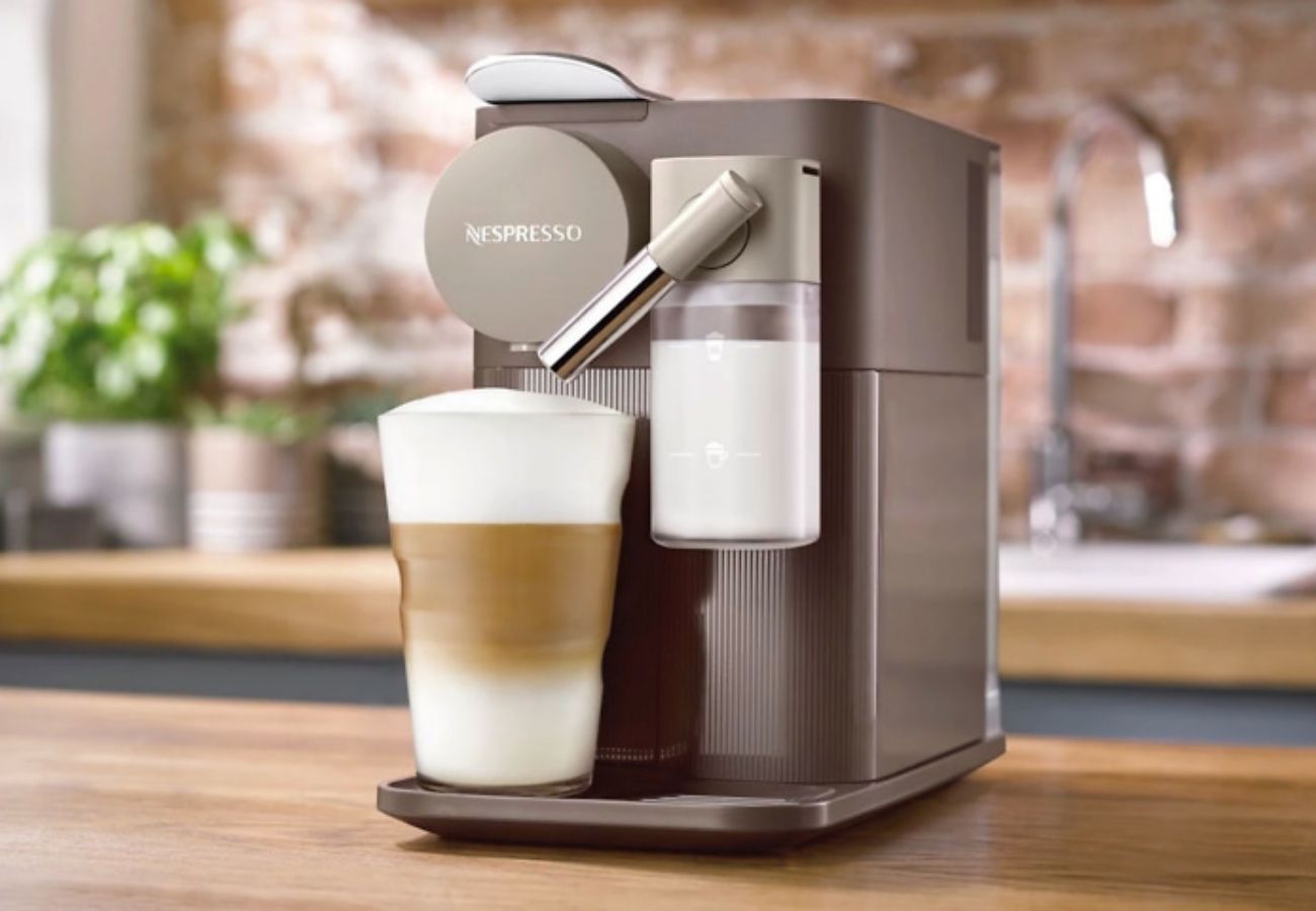 Best Milk Frother  Nespresso Coffee Machine with Milk Frother – STARESSO